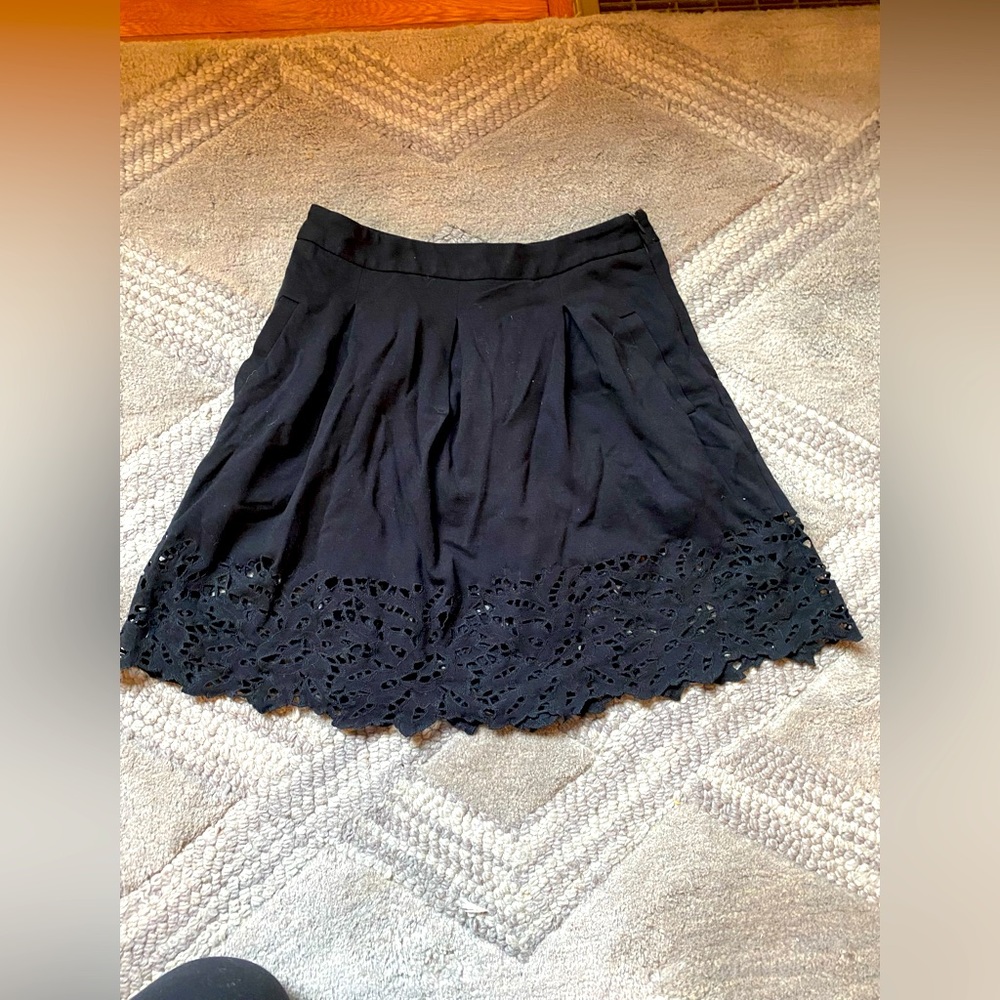 Black skirt BCBGMAXAZRIA A line size 4